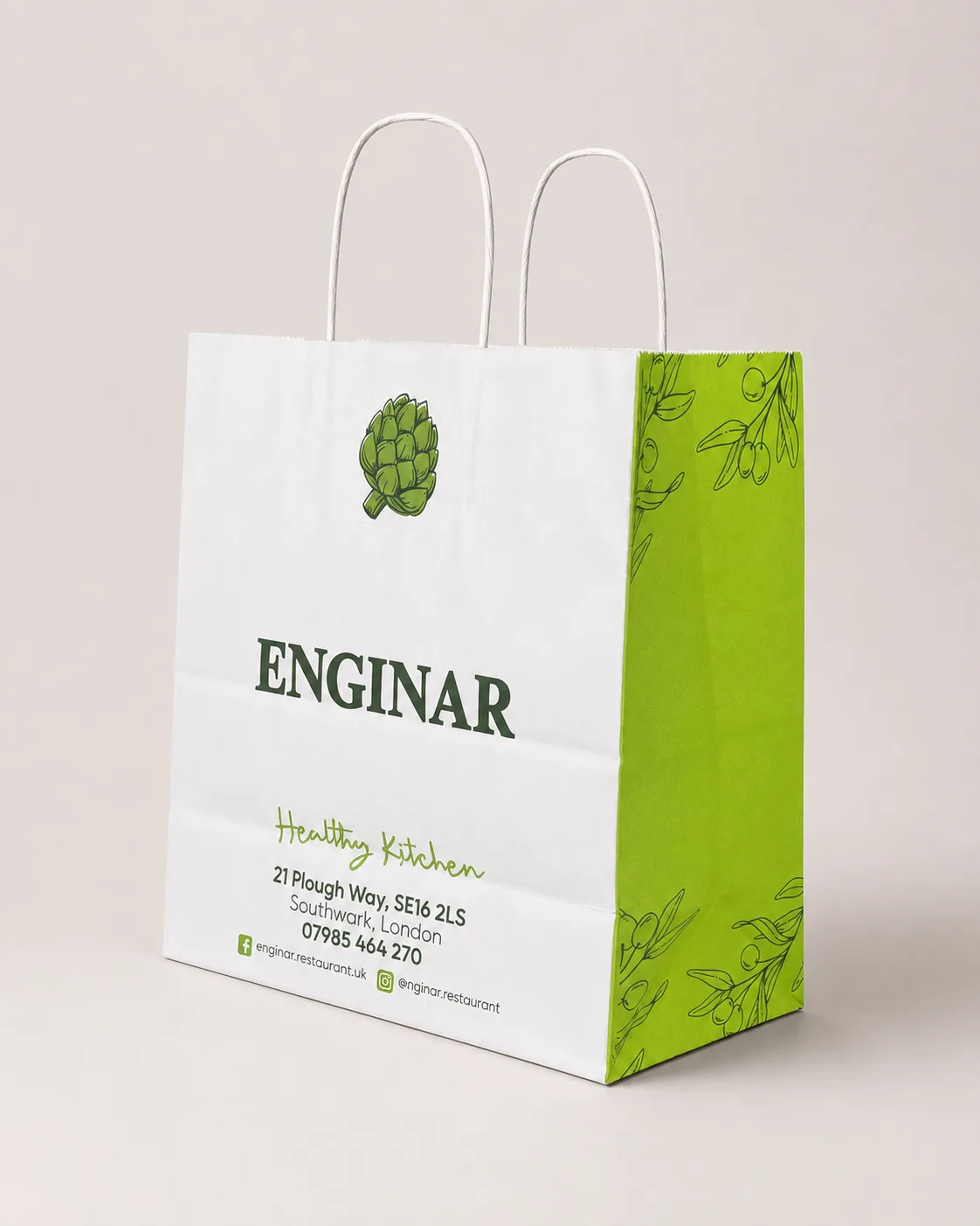 Beyaz gövdeli, yeşil baskılı, zeytin dalı desenli körüklü, burgulu beyaz saplı Enginar Healthy Kitchen kağıt çantası