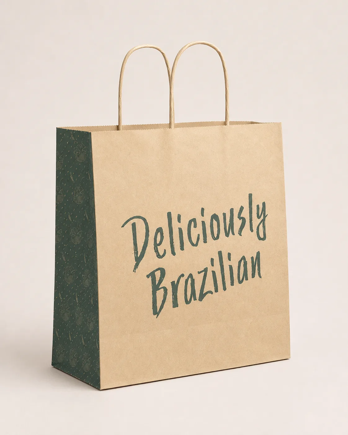 Naturel kraft gövdeli, yeşil el yazısı baskılı, körüğü koyu yeşil desenli, burgulu kraft saplı Deliciously Brazilian kağıt çantası